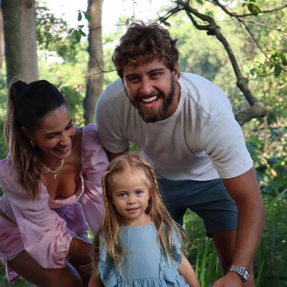 Eike Duarte e Natália Vivacqua são pais de Filipa