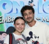 Larissa Manoela e André Luiz Frambach combinam estampas do Mickey para ver show de patinação Disney On Ice no Rio de Janeiro em 19 de junho de 2024: atores se casaram em dezembro de 2023