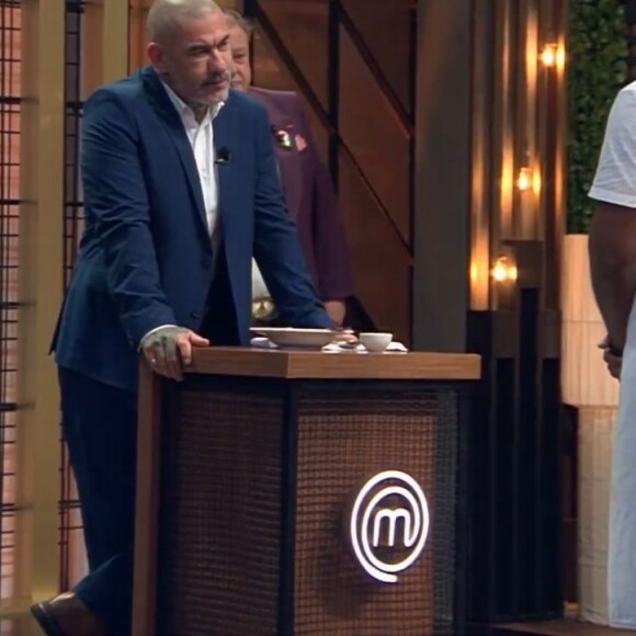 Jefferson foi criticado por Jacquin e Fogaça, que declarou 'prato perdido' para ele no 'MasterChef Brasil 2024'