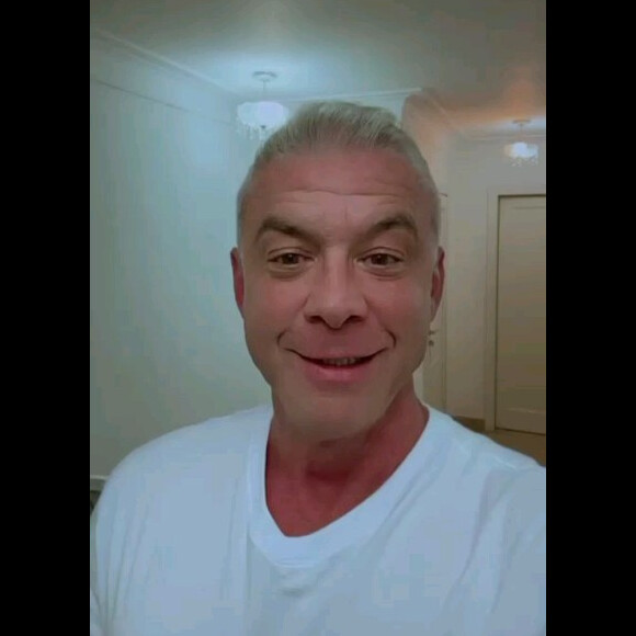 Alexandre Correa ainda ironizou o histórico de relacionamentos de Edu Guedes: 'Se ela não tratar bem esse rapaz, todo mundo sabe que ele tem um histórico bastante extenso'