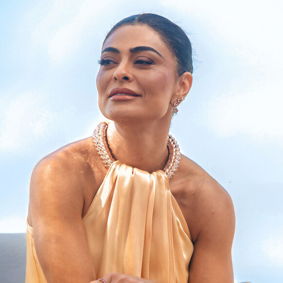 Juliana Paes, a Liana, no lançamento de Pedaço de Mim, da Netflix