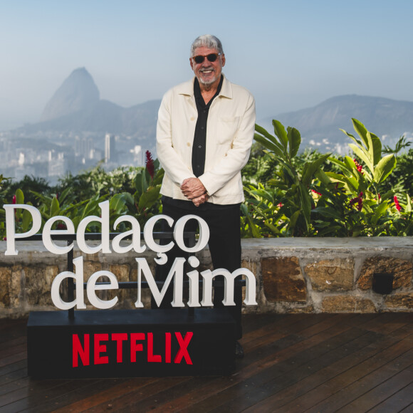 Antonio Grassi no lançamento de Pedaço de Mim, da Netflix