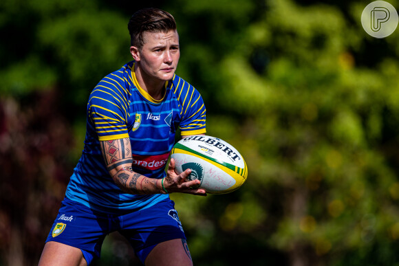 A outra escolhida para ser porta-bandeira do Brasil foi Raquel Kochhann, capitã da seleção nacional de rugby