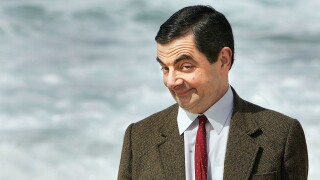 Como está o Mister Bean hoje? Foto viral do ator Rowan Atkinson preocupa fãs; famoso é alvo de notícia falsa sobre estado de saúde. Entenda!