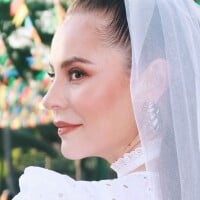 Vestida de noiva, Paolla Oliveira mostra casamento com Diogo Nogueira em festa: 'Veio aí'. Fotos!