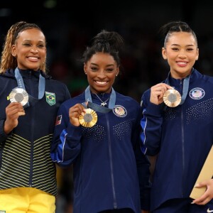 Rebeca Andrade, Simone Biles e Sunisa Lee formaram o pódio individual geral da Ginástica Artística nas Olimpíadas de Paris 2024