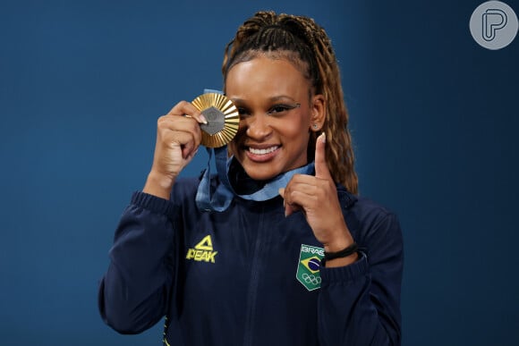 Rebeca Andrade ganhou um ouro inédito na final de solo das Olimpíadas de Paris 2024 nesta segunda (05)