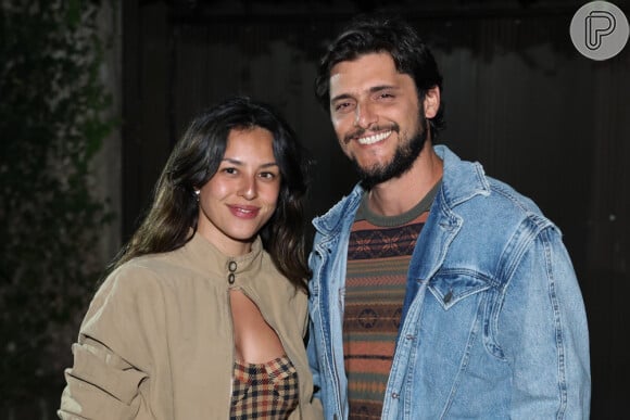 Yanna Lavigne e Bruno Gissoni prestigiam arraiá fora de época de Bruna Marquezine; atriz comemorou aniversário de 29 anos