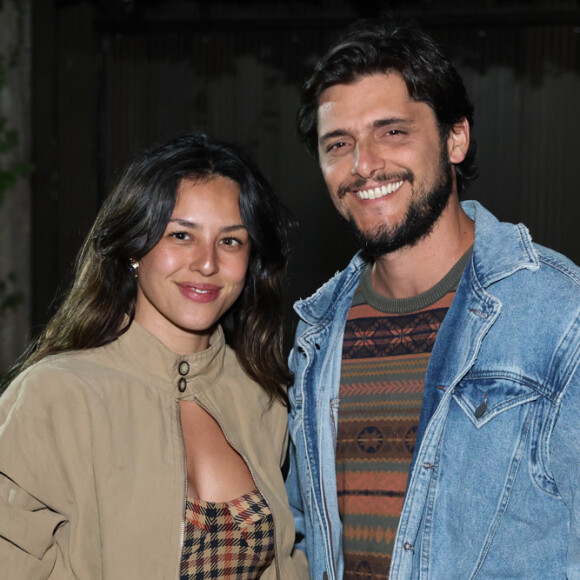 Yanna Lavigne e Bruno Gissoni prestigiam arraiá fora de época de Bruna Marquezine; atriz comemorou aniversário de 29 anos