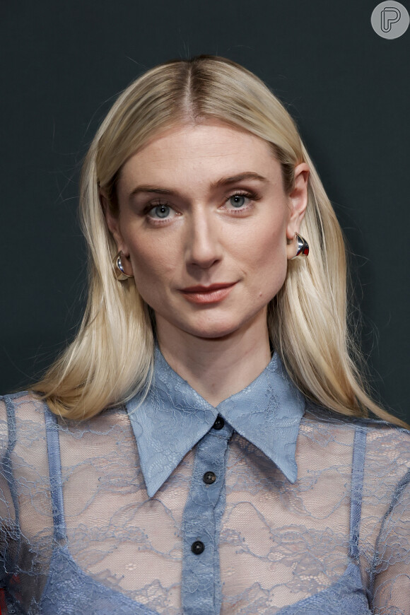 A atriz Elizabeth Elizabeth Debicki chegou perto da caracterização da Princesa Diana, na série 'The Crown'.