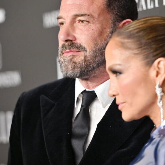 Jennifer Lopez e Ben Affleck decidiram pela separação no dia 26 de abril de 2024 - na época, boatos de um divórcio já circulavam na web