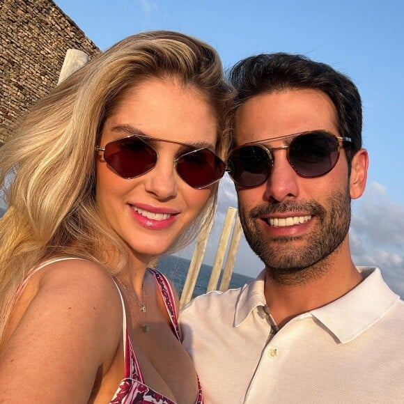 Marido de Bárbara Evans, o empresário Gustavo Theodoro elogiou a modelo nos comentários