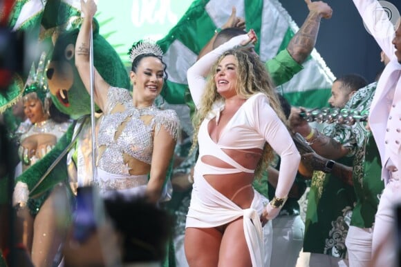 Fabíola Andrade se jogou na apresentação do enredo da Mocidade para o carnaval 2025