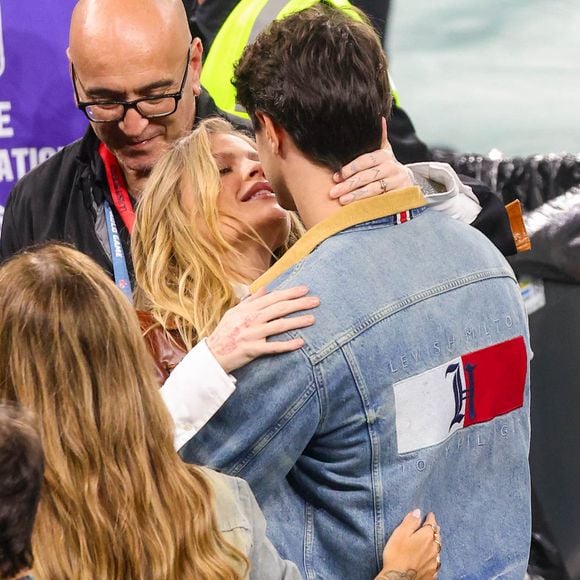 Luísa Sonza 'assumiu' publicamente o namoro com Luis Ribeirinho