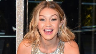 O novo perfume favorito de Gigi Hadid vai conquistar toda mulher que odeia fragrâncias muito doces. Descubra qual é!