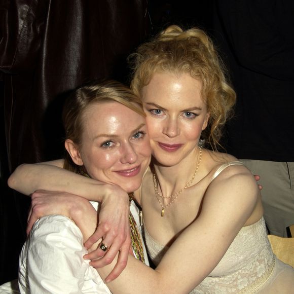Rumores nas redes sociais sobre a bissexualidade e o romance de Nicole Kidman com Naomi Watts viralizou nas redes sociais no ano passado