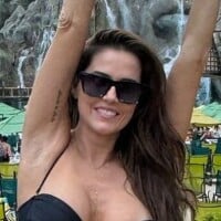 Pão com nutella e picanha: 'segredo' inusitado do corpo definido de Deborah Secco é uma 'dieta' bastante polêmica. Saiba o que ela come!