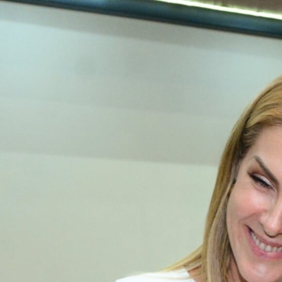 Ana Hickmann vem sendo alvo de ataques de Alexandre Correa desde a separação e após assumir namoro com Edu Guedes