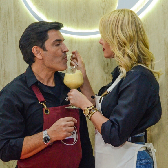 Ana Hickmann ficou noiva de Edu Guedes em festa intimista realizada em sítio