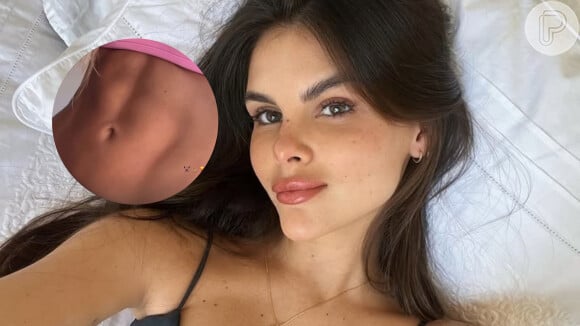 Amanda Kimberlly exibiu a barriga sarada em sua rede social