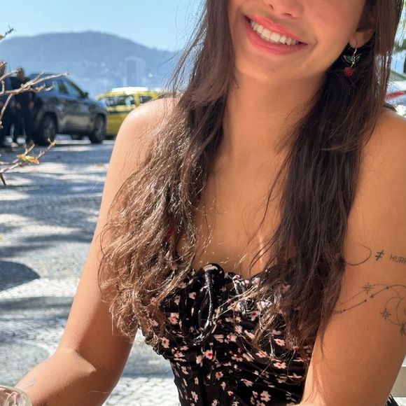 Vanessa Lopes resolveu fazer alguns procedimentos estéticos para lidar com pequenas queixas em seu rosto