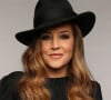 Lisa Marie Presley: 'Não há lei no estado da Califórnia que obrigue você a enterrar alguém imediatamente. Encontrei uma dona de funerária muito empática'