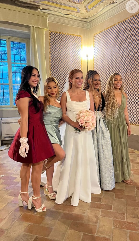 Jade Barbosa recebeu diversos ícones da ginástica em seu casamento realizado na Itália