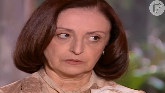 Nesta quinta-feira, em 'Alma Gêmea', Débora fala para Cristina que suspeita de Judith.