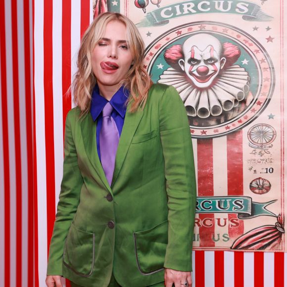 Prestes a estrear a novela 'Garota do Momento', Letícia Colin curtiu festa de Halloween