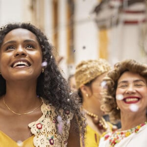 Duda Santos é a protagonista Beatriz da novela 'Garota do Momento'