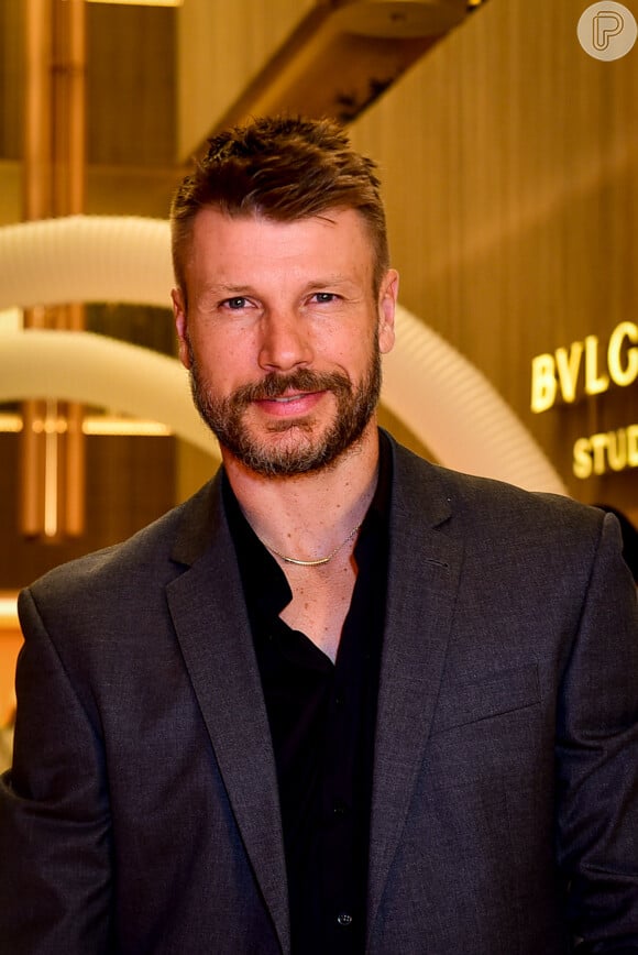 Rodrigo Hilbert posa para evento da Blvgari