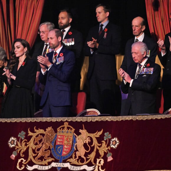 No último sábado (09), a Princesa de Gales juntou-se ao marido, o Príncipe William, e outros membros da Família Real no Festival of Remembrance no Royal Albert Hall, em Londres