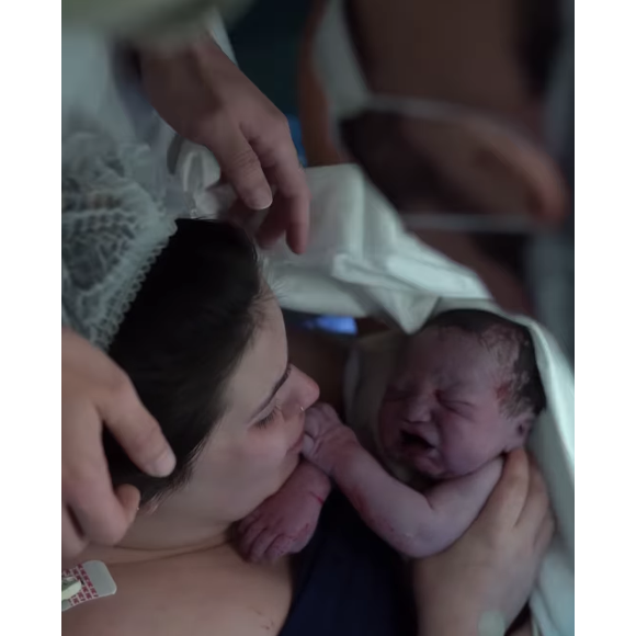 Na legenda, Viih Tube disse ter sido o "dia mais inesquecível da sua vida"