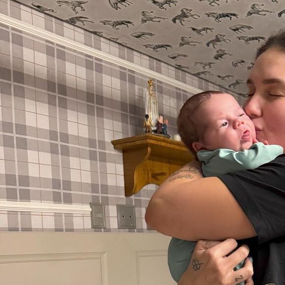 Emagrecimento de Virgínia Fonseca interferiu em seu corpo, especialmente na barriga extremamente definida