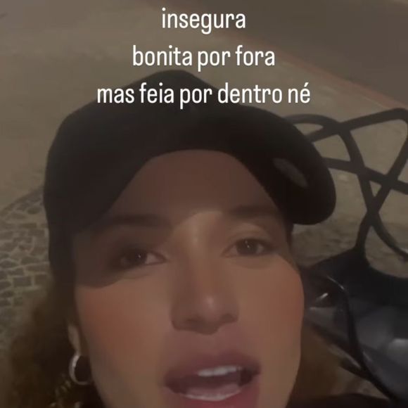 Ananda, vocalista do grupo 'Melanina Carioca', ao saber da polêmica, também se manifestou em seus stories do Instagram: 'Insegura. Bonita por fora, mas feia por dentro'.