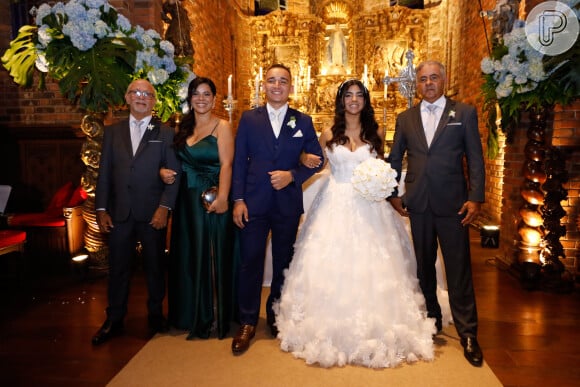 Neste ano, Ary Mirelle se casou com João Gomes numa cerimônia super luxuosa.