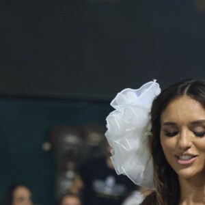 Rafa Kalimann causou polêmica na web por não cantar todo o samba-enredo da Imperatriz no carnaval 2025