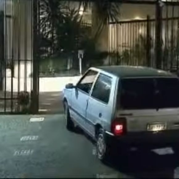 Adriane Galisteu já recebeu proposta de R$ 200 mil para vender o Fiat Uno 1993 dado pelo então namorado, Ayrton Senna