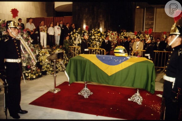 Velório de Ayrton Senna aconteceu nos dias 4 e 5 de maio de 1994 na Assembleia Legislativa de São Paulo: apresentador do SBT ajudou com sete pessoas a organizarem três salas para receberem família e amigos do piloto