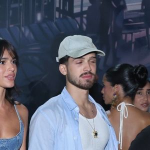 Bruna Marquezine e João Guilherme foram juntos à festa promovida por Ludmilla neste domingo (08)