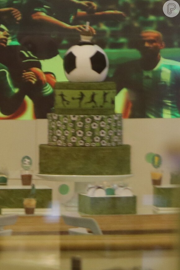 Drica Moraes, afastada de 'Império', festeja aniversário de 6 anos do filho, em 3 de fevereiro de 2015