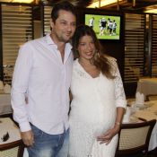 Marcelo Serrado já é papai! Nascem os gêmeos com a bailarina Roberta Fernandes