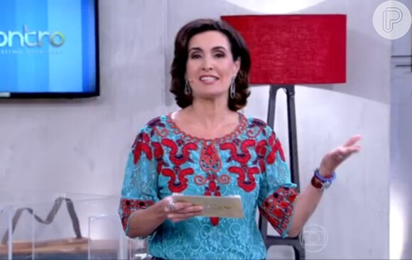 Fátima Bernardes apresenta o 'Encontro' com camisa de R$ 1.698
