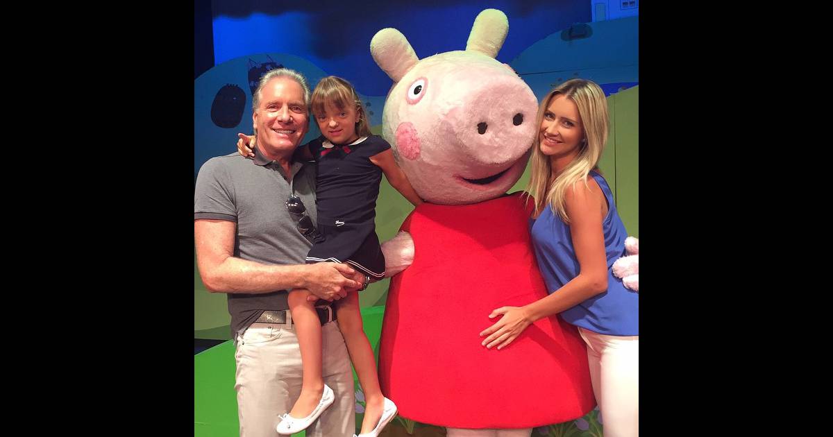 Ego Ticiane Pinheiro Posa Com Filha Em Bastidores De Fotos