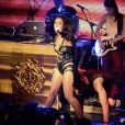 Wanessa exibe silhueta mais fina durante show na festa Fantasia Dubai