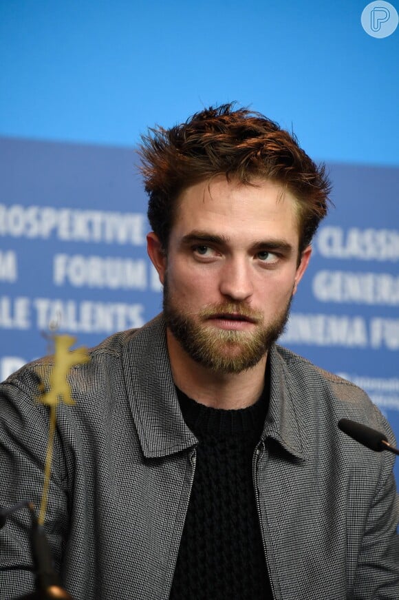 Robert Pattinson está barbudo
