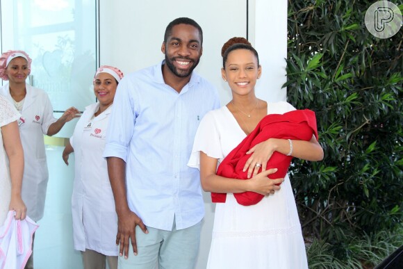 Taís deu à luz a Maria Antônia, sua segunda filha, no dia 23 de janeiro de 2014. Ela e o ator Lázaro Ramos também são pais de João Vicente, de 3 anos