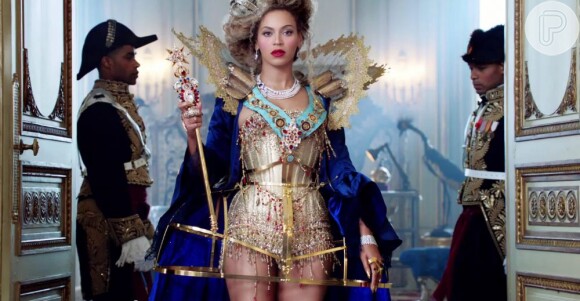 Beyoncé aparece como rainha no vídeo promocional da "The Mrs. Carter Show"