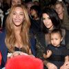 Beyoncé, Kim Kardashian, North West e Anna Wintour prestigiam o desfile de Kanye West para Adidas na primeira fila, na New York Fashion Week, em 12 de fevereiro de 2015