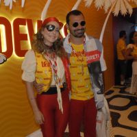 Leandra Leal e Josie Pessôa apostam em disco pants para curtir o Carnaval